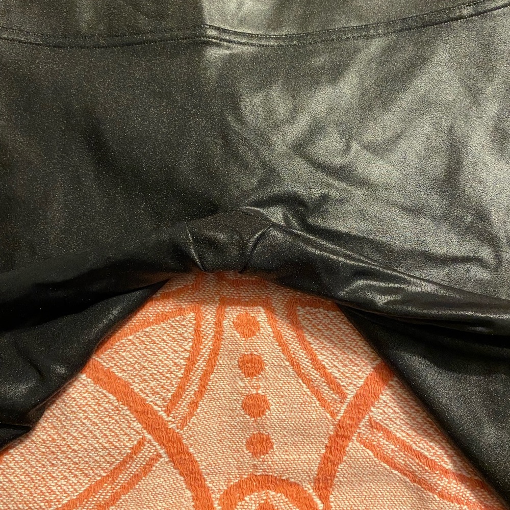 Spanx faux leather leggings - Picture 5 of 5